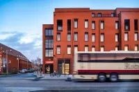 EasyHotel Oxford Hotels near High St