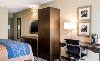 Comfort Inn Montreal Airport