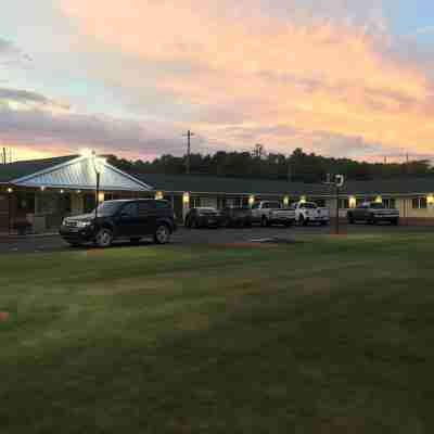 Relax Inn Bloomsburg Hotel Exterior