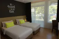 Tirtasanita Resort Kuningan - พร้อมระเบียง