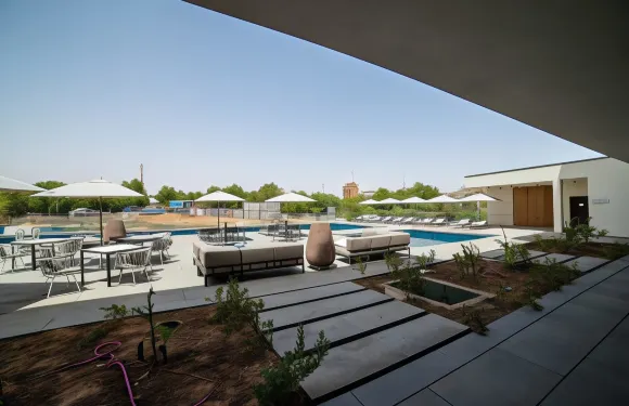 尼亞美努姆酒店