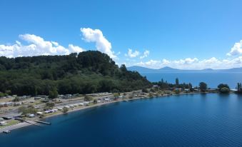 Motutere Bay Top 10 Holiday Park