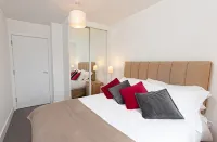 Abodebed Oval View Apartments Hoteles cerca de The Snow Centre