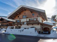 Unique Chalet in the Center of Elmau Near Skilift Hotels near Ellmi's Zauberwelt