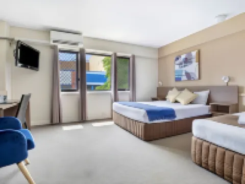 The Metropolitan Spring Hill Hotels in Spring Hill