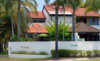 Noosa Boutique Apartments & Elkhorn Villas