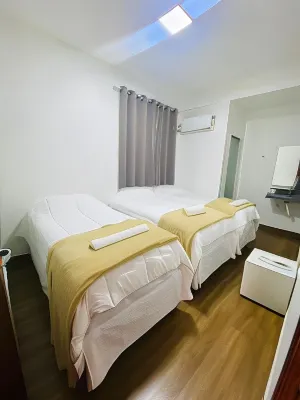 Hotel Santorine Plaza - Itabira - Próximo a Fundação Cultural Carlos Drummond Andrade 이타비라 호텔