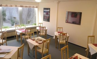 StadtHotel Bad Fallingbostel - Housity