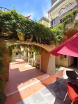 Hotel El Descanso Barrio del Artista