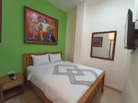 The Cabin Hotel Mantrijeron Hotels in Mergangsan