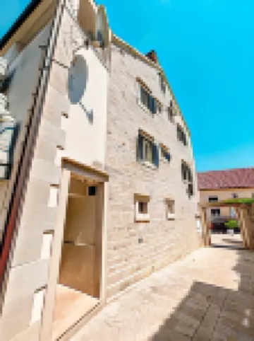 Central Apartments Bol