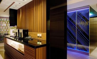 Royal Group Hotel Chang Chien Branch 1