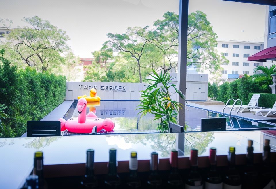 Grand Tara Garden Thai Hotel 수영장