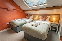 Rooms at the Apple Pie Hotels in Lakes