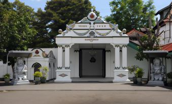 RedDoorz Syariah Near Titik Nol Yogyakarta