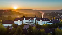 Hotel Sen Hotel berhampiran The Konopiste Castle