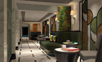 Hanoi la Selva Central Hotel & Spa