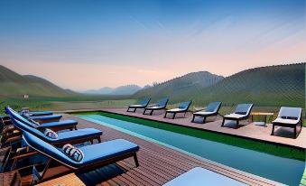 Babohi at Qwabi Private Game Reserve by Newmark