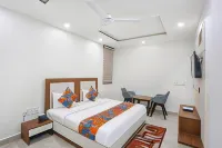 OYO Flagship Aerosky Boutique Hotel a South West Delhi