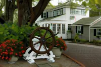 Captain's House Inn Hôtels à : East Harwich