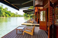 Long Chuan River Kwai Hotels in Thong Pha Phum
