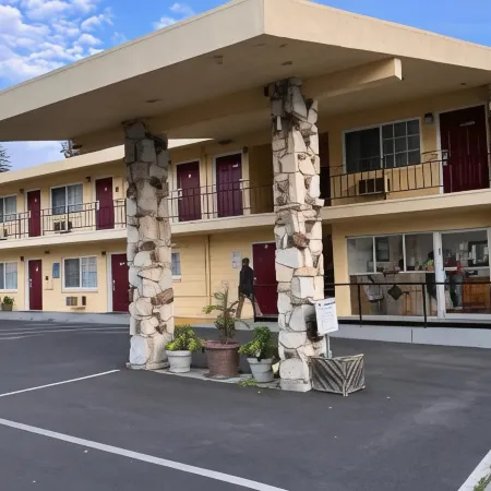 The Islander Motel Santa Cruz CA