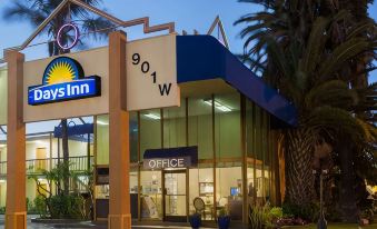 Days Inn by Wyndham Los Angeles LAX/VeniceBch/Marina DelRay