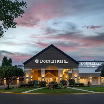 DoubleTree Suites by Hilton Mt. Laurel