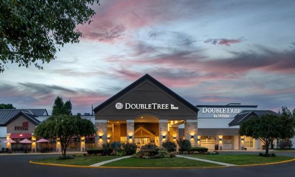 DoubleTree Suites by Hilton Mt. Laurel