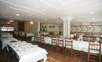 Hosteria Peña Sagra - Housity
