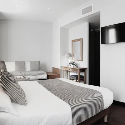Hôtel Esprit d'Azur Hotels near Garibaldi Square