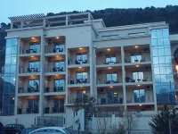 Apartments and Rooms Grand Palazzo Hotels near Cetinje Monastery