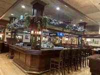 Ramada by Wyndham Seekonk Providence Area - bar