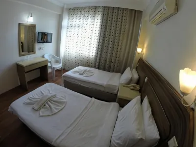 Hotel Berlin Hotels in Foca Mahallesi