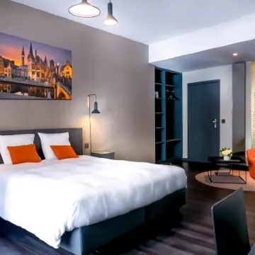 Atlas Hotel Brussels Hotels near Zinneke Pis