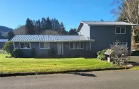 Coastal Hideaway - Near Olympic National Park, Pet Friendly, Hot Tub/AC/Arcade Hotels near La Push Beach