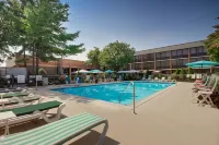 Holiday Inn Westbury-Long Island Hotels in East Garden City