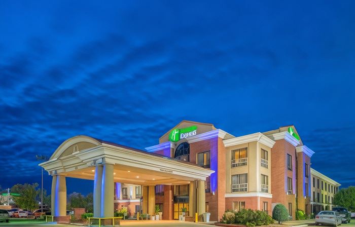 โรงแรมฮอลิเดย์ อินน์ เอ็กซ์เพรส โฮเทล แอนด์ สวีทส์ เอนิด - ไฮเวย์ 412 บาย IHG