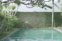 The Pade Hotel - Pools