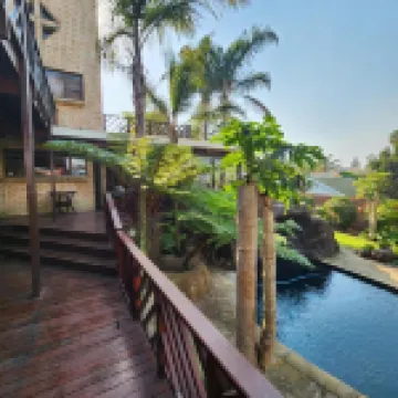 Bon A VIE Self-Catering and b&b Gonubie Full Solar Power, No Load Shedding!