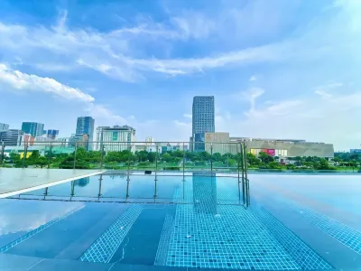 Scenic Valley 2 Hotels near Saigon Exhibition and Convention Center (SECC)
