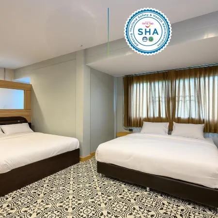 Grand Hotel Buriram Отели рядом с достопримечательностью «Ночной базар»
