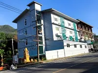 Sea-Sun Bungalow & Resort Hotels near Ban Kwan Chang