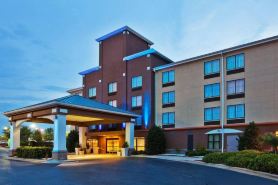 Holiday Inn Express & Suites Charlotte-Concord-I-85