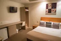 Burkes Hotel Motel