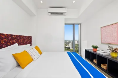 Aura by Kozystay Hotel a 