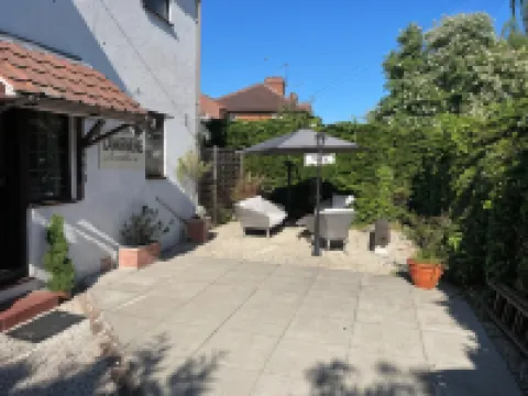 Camaraderie Guest House