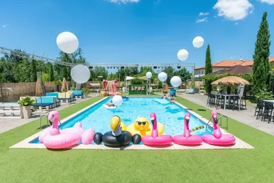 Best Western Plus le Canard Sur le Toit Hotels near Stade Michel Bendichou