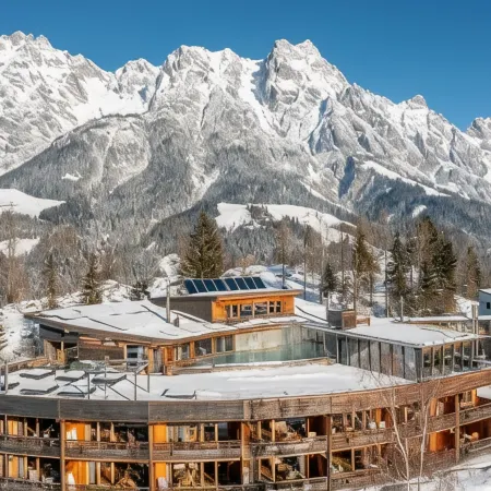 Holzhotel Forsthofalm