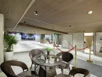 East Park Inn Hotels near Hanuman Temple / Statue